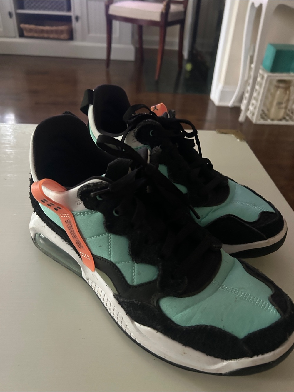 Nike Jordon’s D15187-001